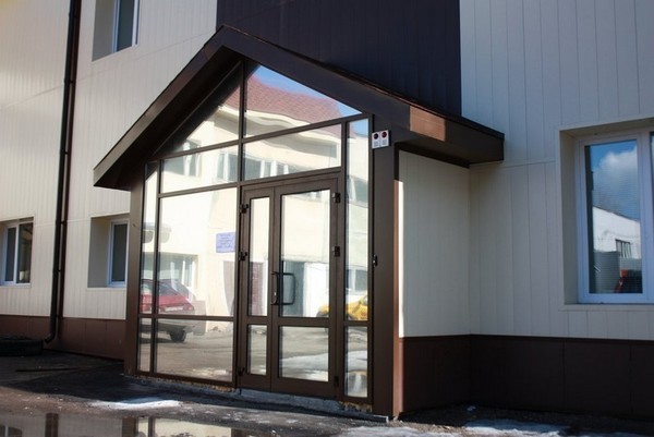 Входные группы и офисные перегородки<br>